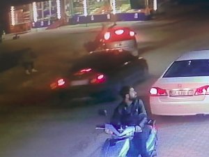 Motosiklete Çarpıp Kaçan Sürücü, Evinin Balkonunda Yakalandı