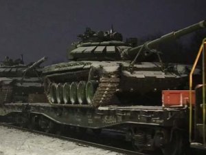 Rusya: "Ukrayna Sınırında Tatbikatları Tamamlayan Bazı Birlikler Geri Çekiliyor"