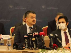 Bakan Pakdemirli: “Tarımsal Kuraklıkla Alakalı Paket Hazırladık”