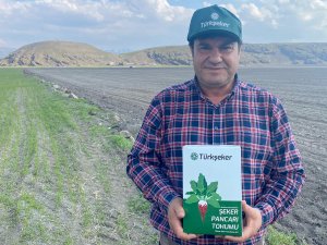 Sezonun İlk Pancar Tohumu Toprakla Buluştu