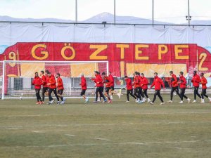 Göztepe’de Galatasaray Maçı Hazırlıkları Sürüyor
