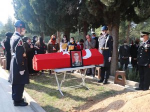 14 Yıl Sonra Şehit Sayılan Askerin Naaşı Şehitliğe Taşındı