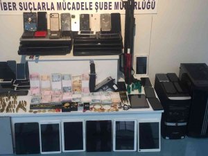 Yasadışı Bahisçilerin Evinden Servet Çıktı
