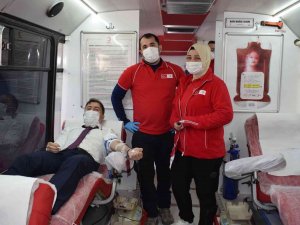 “İ̇yi Ki Varsın Kan Dostum” Kampanyasına Adliye Personelinden Destek