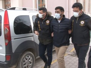 Konuşmak İçin Gittiği Karısını Öldüren Zanlı Tutuklandı