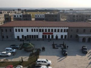 Terör Örgütü Pkk’nın Zarar Verdiği Okul Kaymakamlık Binasına Dönüştürüldü