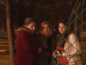 Maltepe’de Takla Atan Otomobil Doğalgaz Kutularına Çarptı, 1 Kişi Yaralandı