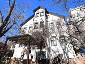 100 Yıllık Konağın Yarım Asırlık Sakinleri