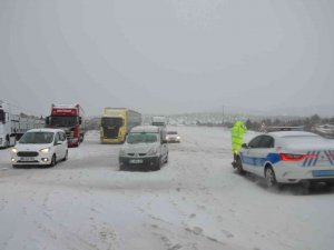 Antalya-konya Karayolu Tırlar Hariç Araç Trafiğine Açıldı