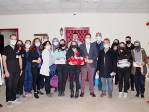 Öğrencilerden Evliya Çelebi Eğitim Ve Araştırma Hastanesi’ne Anlamlı Ziyaret