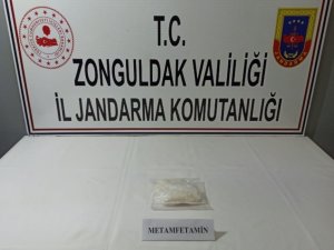 Araçta Uyuşturucu İle Yakalanana 3 Kişi Tutuklandı