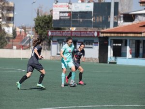 Üstek Group Horozkent Spor, 3 Puanı 3 Golle Kazandı