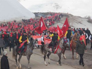 Kurtuluşun 104’ncü Yıl Dönümünde Şehitler İçin Yürüdüler