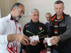 Osmanlı İçeceği Maratonda Sporculara Enerji Verecek