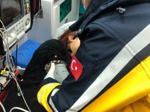 Asansör Boşluğuna Düşen Kadın İtfaiye Tarafından Kurtarıldı