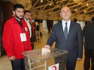 Türk Kızılay Ünye Şubesi’nde Özdemir Dönemi