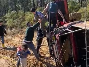 Pendik’te İçinde 2 Çocuk Bulunan Off-road Aracı Devrildi