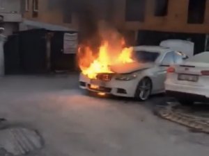 Lüks Otomobil Seyir Halindeyken Alev Topuna Döndü