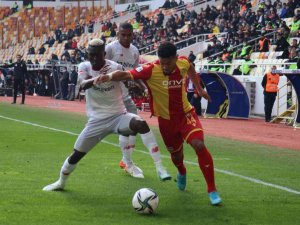 Antalyaspor, 7 Haftalık Deplasman Galibiyeti Özlemine Son Verdi