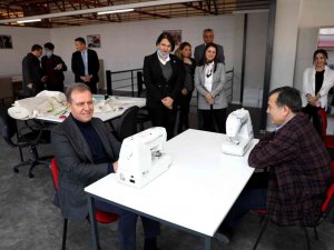 Seçer, ’Mercek’te İncelemelerde Bulundu