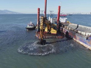 İ̇zmir Derelerinin Çıkışında Dip Taraması Başladı
