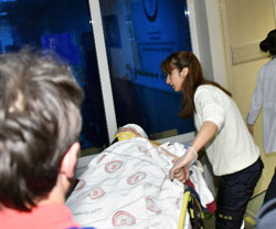 Rize Plakalı Otomobil Gümüşhanespor Asbaşkanının Annesi ve Yeğenini Ezdi