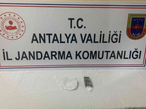 Finike’de Jandarmadan Uyuşturucu Operasyonu