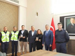 Son 5 Yılda Trafik Cezası Yemeyen Ve Kazaya Karışmayan Sürücülere Plaket