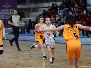 Turgutlu Belediyespor’dan Potada Farklı Galibiyet