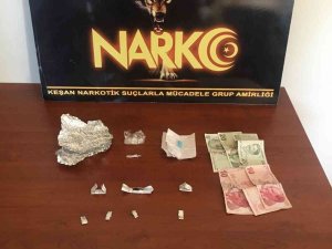 Uyuşturucuyu Kullanan Da Satan Da Yakalandı