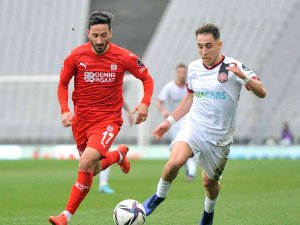 Spor Toto Süper Lig: Fatih Karagümrük: 0 - Dg Sivasspor: 0 (İ̇lk Yarı)
