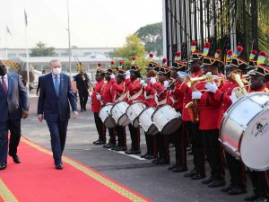 Cumhurbaşkanı Erdoğan, Kongo Demokratik Cumhuriyeti’nde Resmi Törenle Karşılandı
