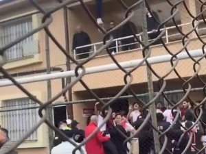 Amatör Lig Maçında Kavga Çıktı, Futbolcular Birbirine Girdi