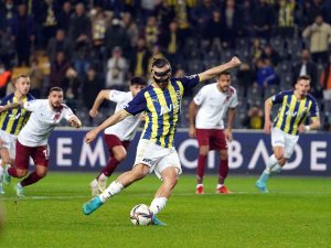 Serdar Dursun Penaltı Kullanırken Islıklandı