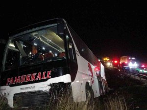 Bursa’da Otobüs Yoldan Çıktı, 36 Yolcu Ölümden Döndü