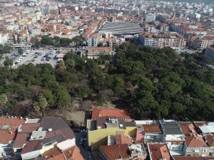 Akhisar Kültürpark’ta Yenileme Çalışmaları Sürüyor