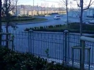 Ters Yola Girip Kavşakta Drift Attı