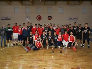 Basketbol’da Kupalar Sahibini Buldu
