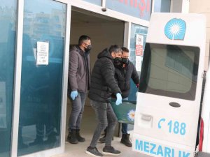 Alkol Masasında Silahlı Saldırıda Hayatını Kaybeden Kişinin Cenazesi Ailesine Teslim Edildi