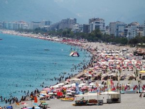 Yabancı Turist Sayısı Ocak Ayında Yüzde 151 Arttı