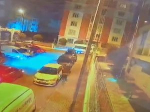 Önce Anahtarı Sonra Otomobili Çaldılar: O Anlar Kamerada