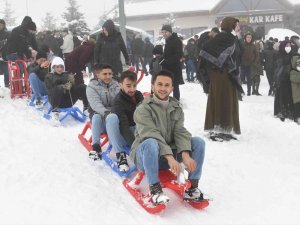 Öğrenciler Akdağ’da Kayak Keyfi Yaptı