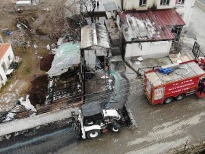 Mazot Deposu Alevlere Teslim Olmuştu, Havadan Görüntülendi
