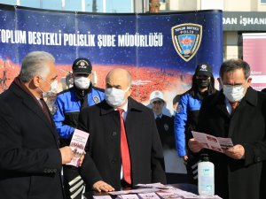Binlerce Anneye “En İ̇yi Narkotik Polisi Anne” Eğitimi