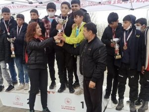 Mehmet Cansız Ortaokulu İl Birincisi Oldu