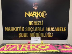 Asma Tavandaki Gizli Bölmeden Uyuşturucu Ve Para Çıktı