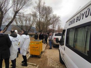 Göle Piknik Yapmaya Giden Vatandaşlar Kadın Cesedi Buldu