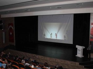 ’Perdenin Arkasındaki Karagöz’ Belgeseli İzleyiciyle Buluştu