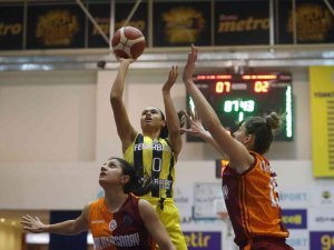 Kadınlar Basketbol Süper Ligi’nde Derbi Heyecanı