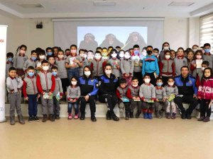 “Hayata Renk Verelim Projesi”nin Bilgilendirme Seminerleri Sürüyor